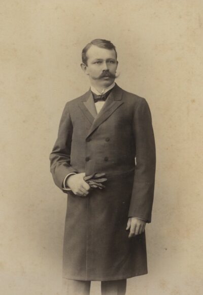 anton-maedler_jung